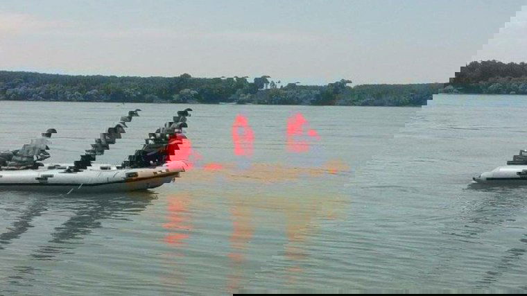 Három vízijármű ütközött össze a Dunán