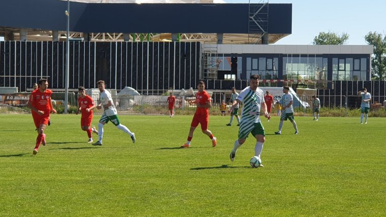 Hibázott a CAO-NAC, egyre távolabb a bajnoki cím