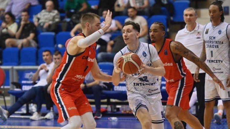 Söpréssel jutott az elődöntőbe a VSK U