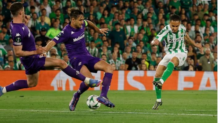 Egygólos hazai sikerrel utazhat Firenzébe a Betis