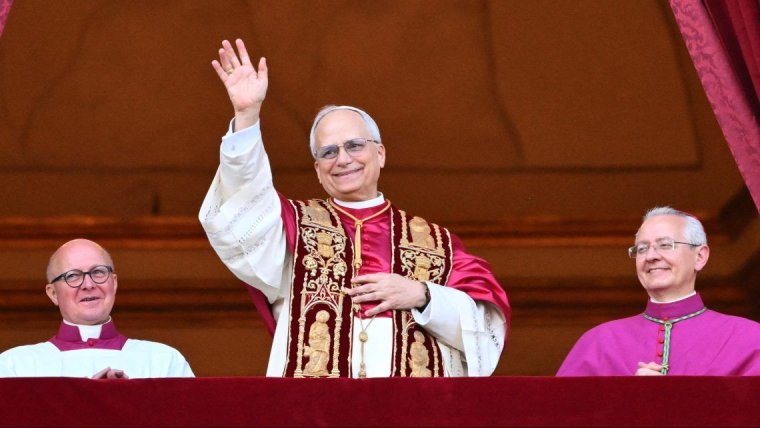 FRISSÍTVE| A békéről, a szegények mellett álló egyházról szólt az új katolikus egyházfő első beszéde - VIDEÓ!