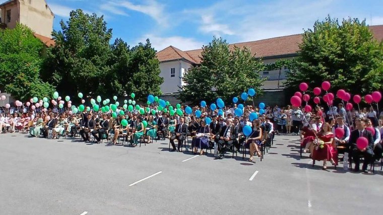 Ballagások a váradi középiskolákban