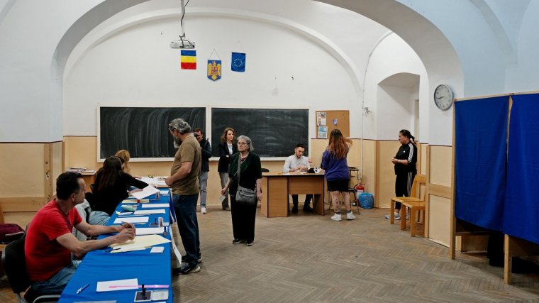 Rendkívül szoros küzdelmet vetít előre a legújabb felmérés