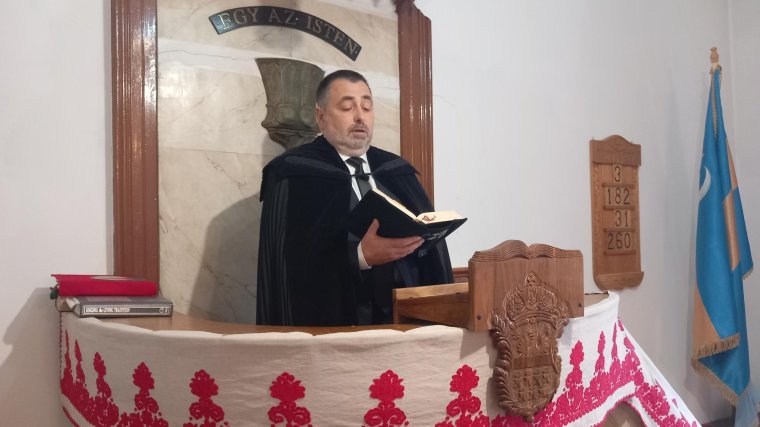 Istentisztelet és képzőművészeti kiállítás az unitárius templomban