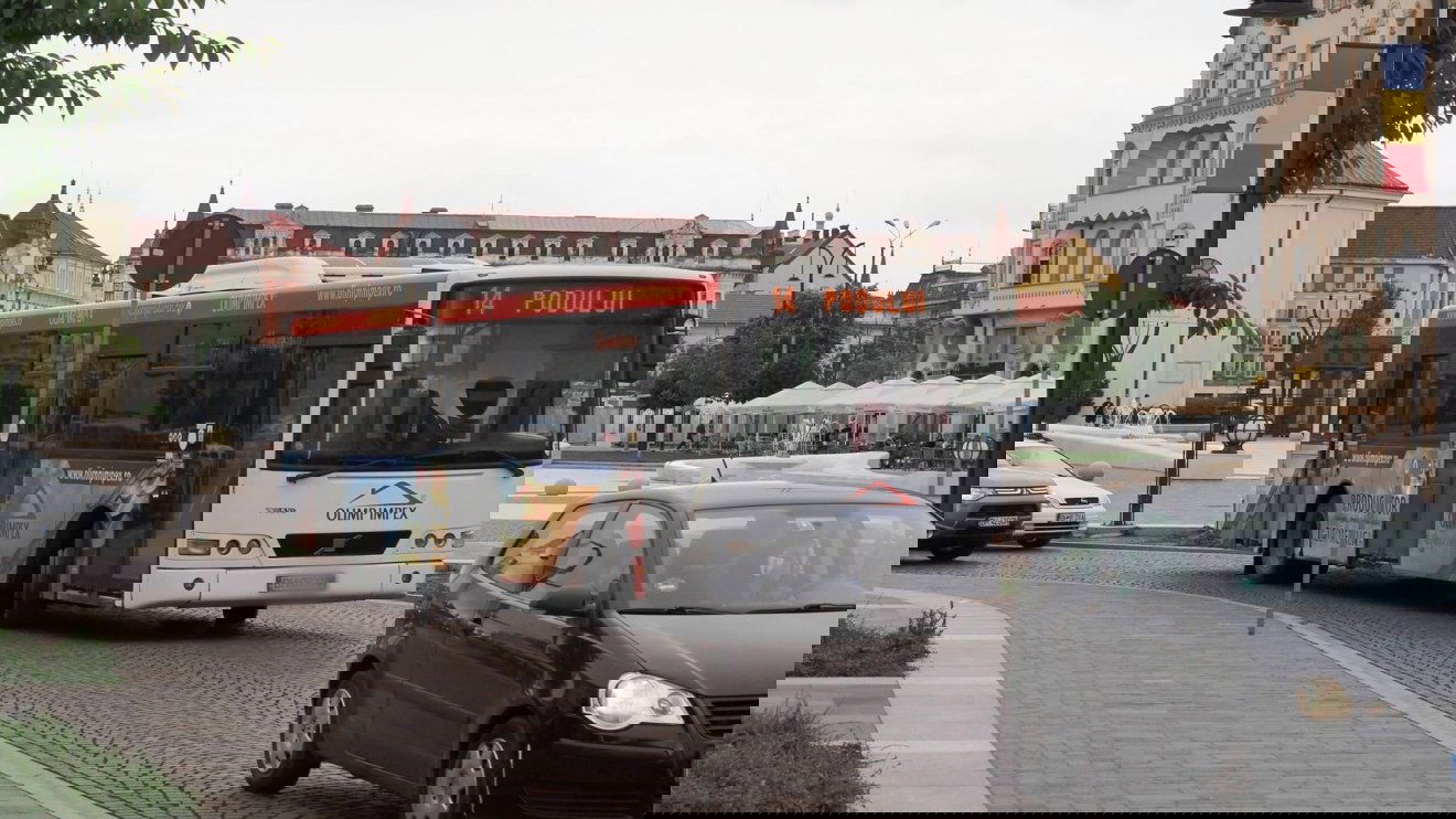 Hétfőtől újra áthalad a Szent László téren a 14-es busz