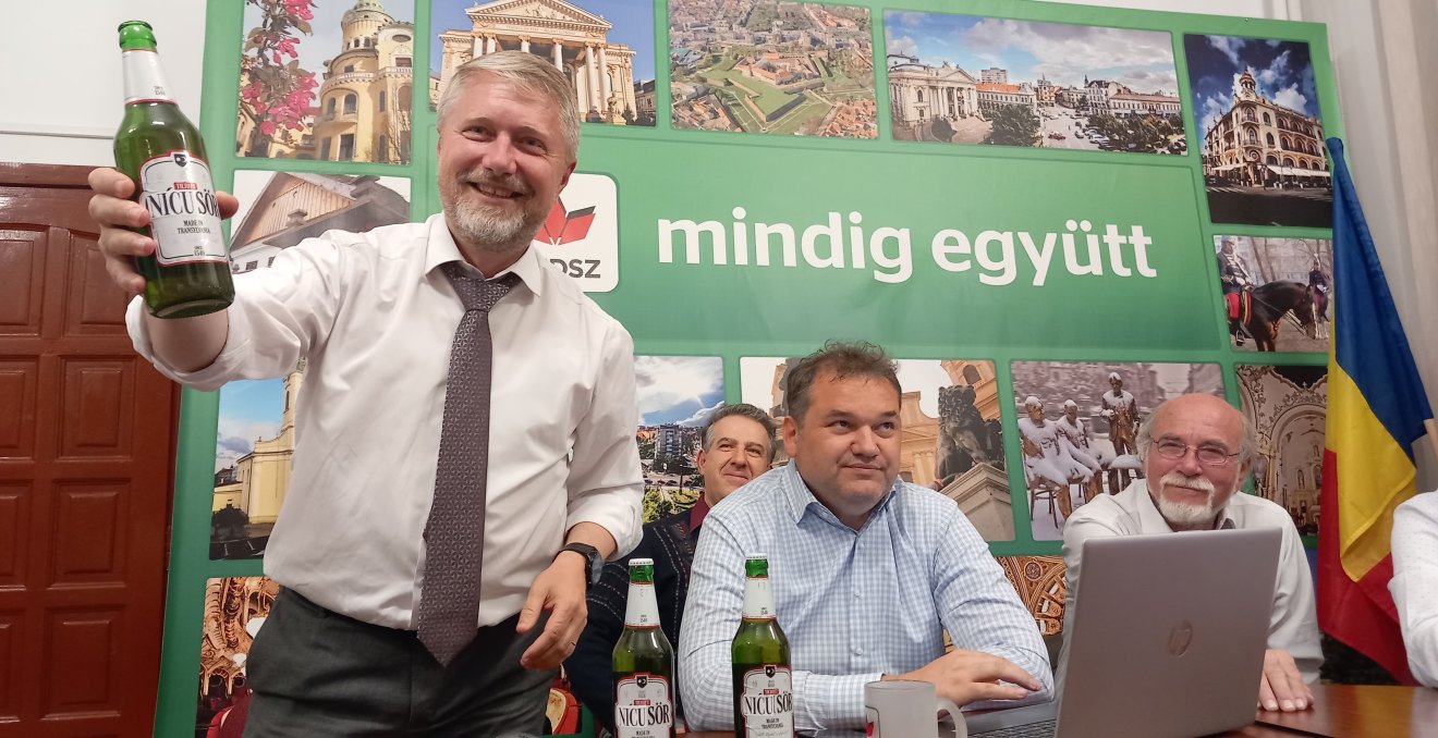 Jó hangulat az RMDSZ nagyváradi székházában