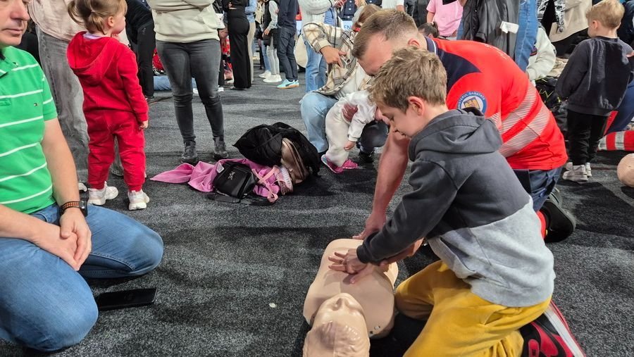Több mint kétezren vettek részt az elsősegélytanfolyamon