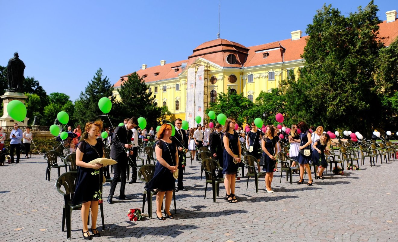 Ballagók a Bihari Naplóban