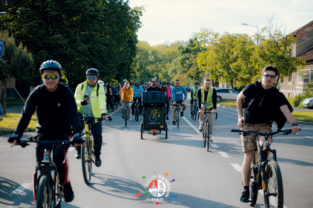 Zenés, kerékpáros felvonulással indult a Majális – VIDEÓ