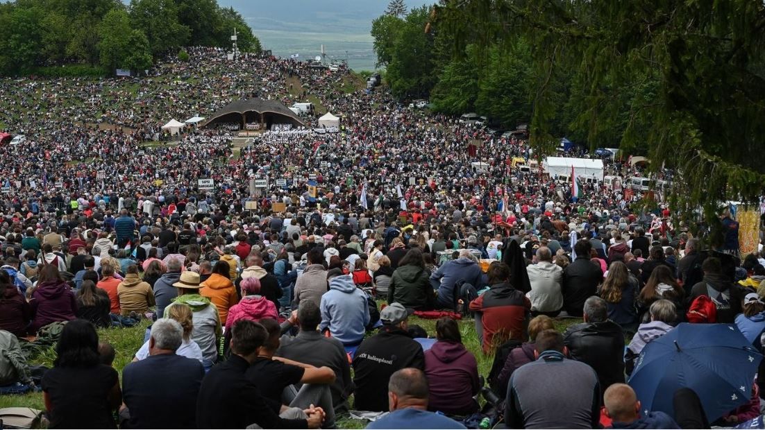 Pünkösdi összefogás: jótékonysági előadás Csíkszeredában