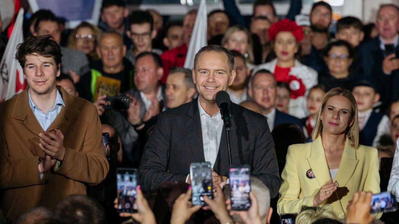 Karol Nawrocki nyert a végeredmények szerint