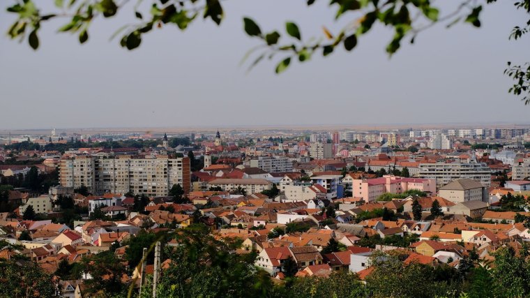 Átható bűz terjeng Nagyváradon, a hatóság közölte a forrását