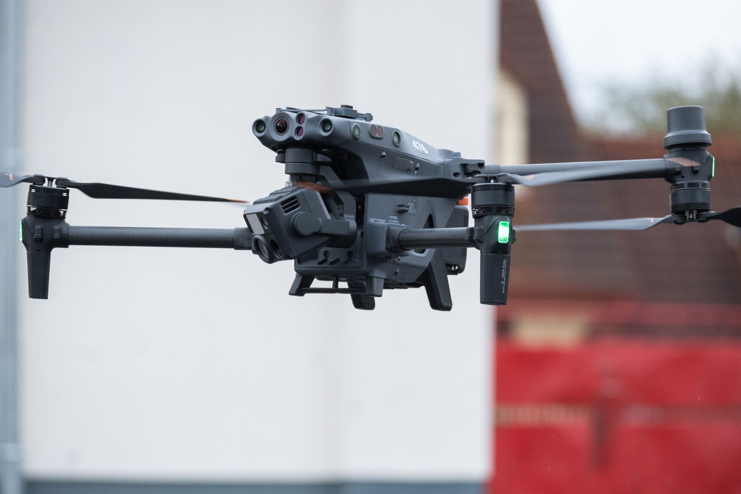 Drónokkal szűrné ki az illegális építményeket a váradi helyi rendőrség