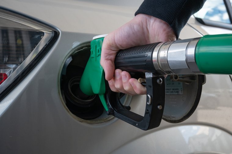 A szenátusi elnök szerint a kormány minden lehetséges intézkedést meghozott, hogy megvédje a lakosságot az üzemanyagárak emelkedésétől