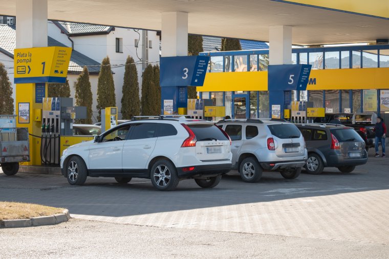 Pénzügyminiszter: hamarosan döntés születhet az üzemanyagárak sokkal szigorúbb ellenőrzéséről