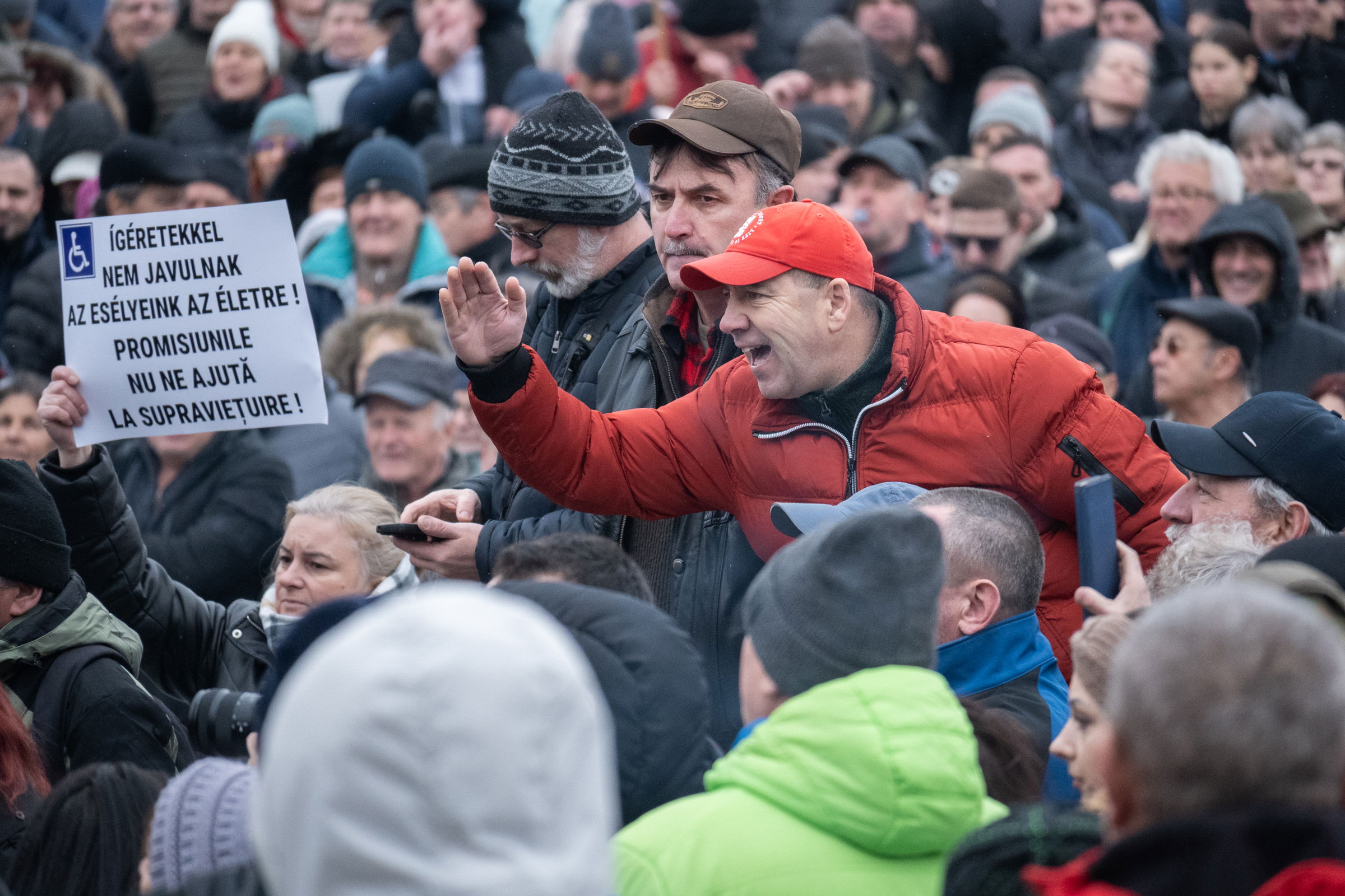 Tüntetések Székelyföldön: mi mozgatja a magyarokat, mekkora lehet a baj az RMDSZ háza táján?