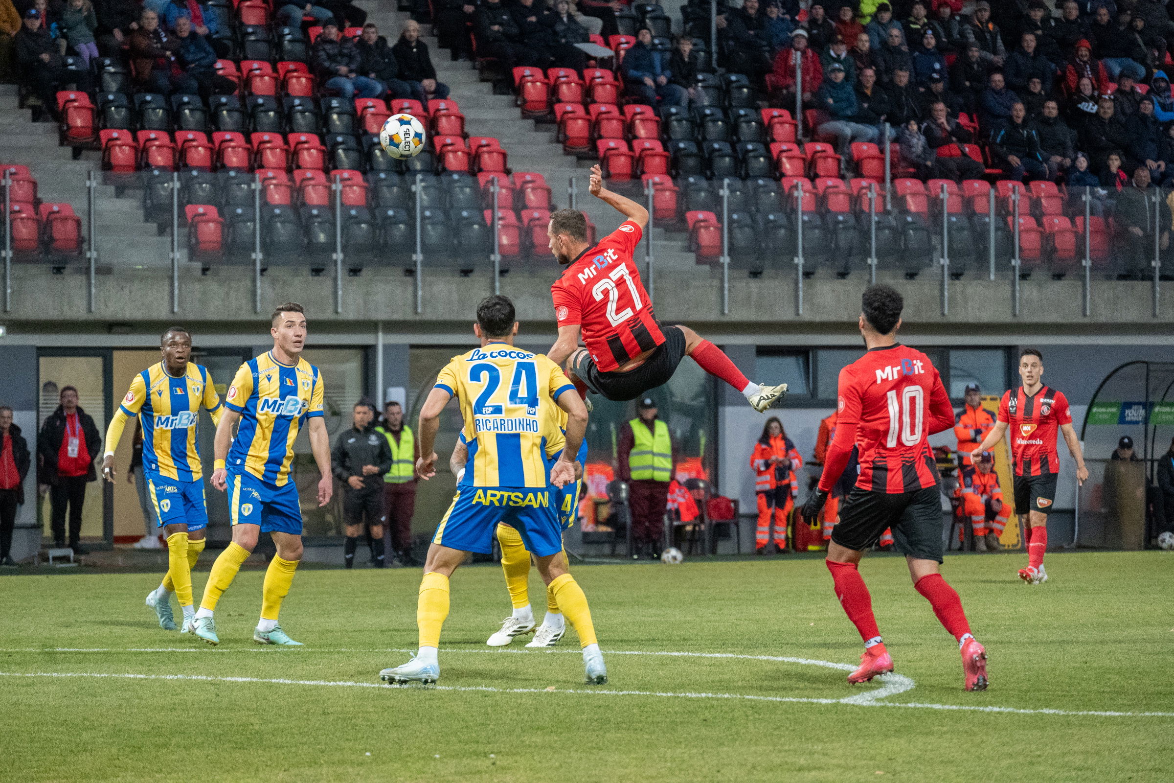A legvégén büntetőt vétett, így is veretlen maradt az FK Csíkszereda (videóval)