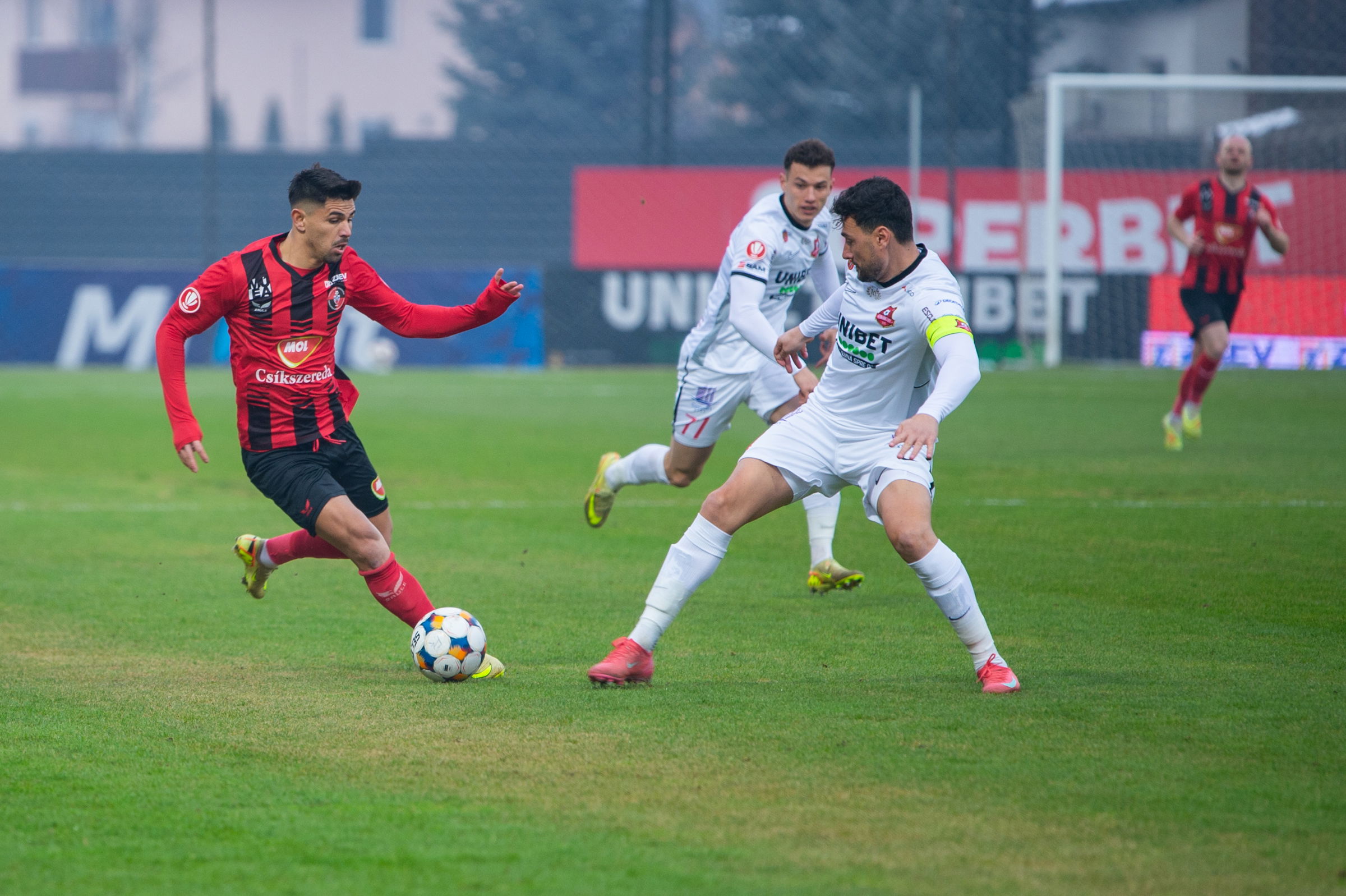 Nagy lépést tett a bennmaradás felé a Csíkszereda