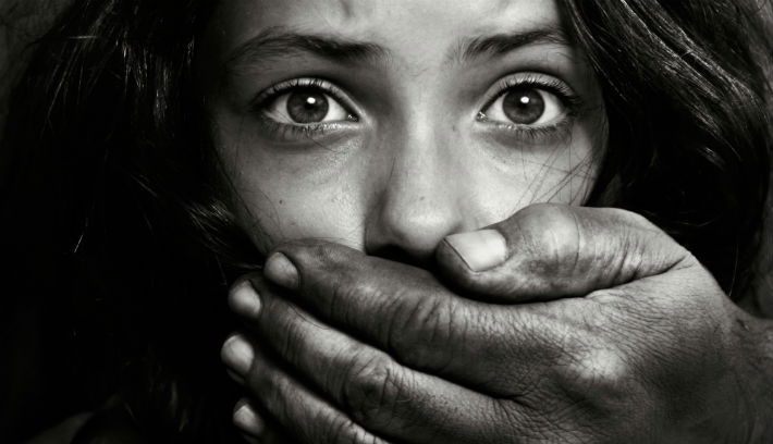 Prostitúcióra kényszerítettek egy 16 éves lányt, többek között Margittán is futtatták | VIDEÓ