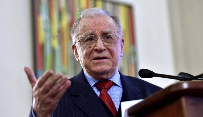 Továbbra is az intenzív osztályon ápolják Ion Iliescut