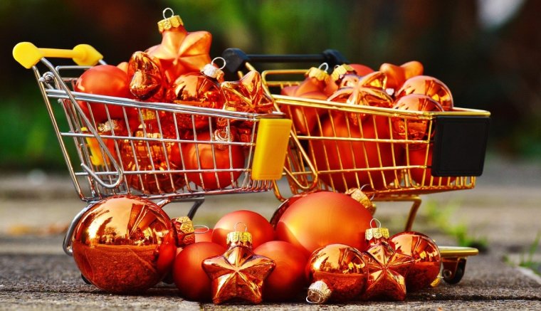 A romániai lakosság csaknem fele kevesebbet tervez költeni az idei téli ünnepekkor, mint tavaly
