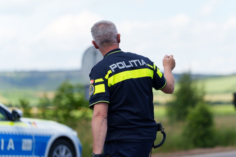 Tervezet: nem járna bírság az otthon hagyott jogosítványért és forgalmiért