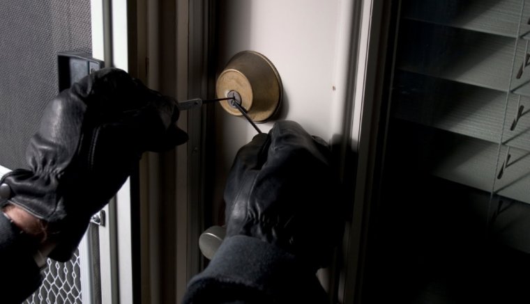 Samponlopás Köröskisjenőben: két fiatalember állt bíróság elé