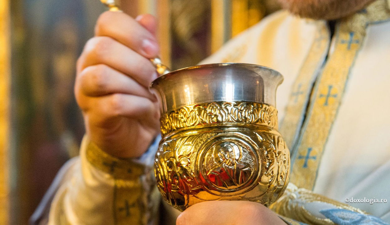 Felfüggesztett börtönbüntetésre ítélték a szexuális erőszakkal vádolt ortodox pópát