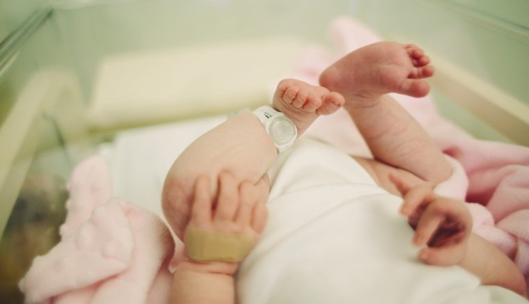 Tovább fogy Románia lakossága: februárban is jóval több volt a halálozás, mint a születés