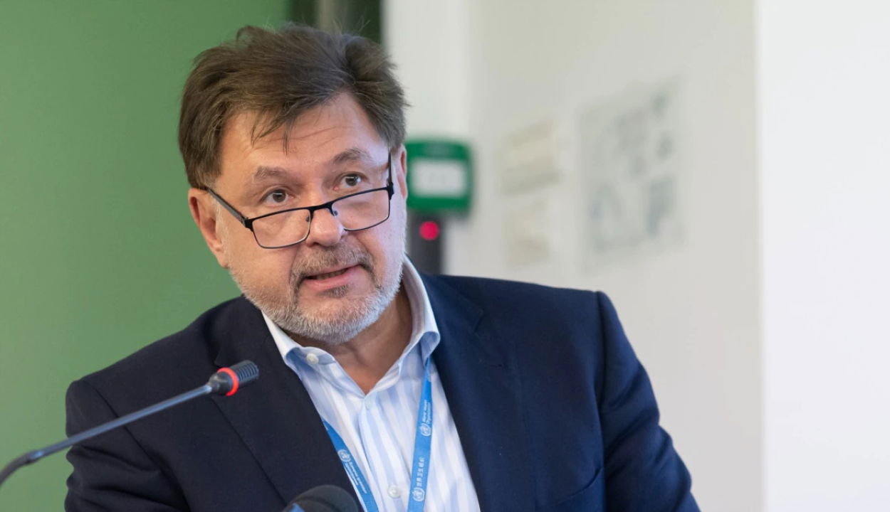 Rafila: Nem lehet szelektíven gyakorlatba ültetni egy referendum eredményét