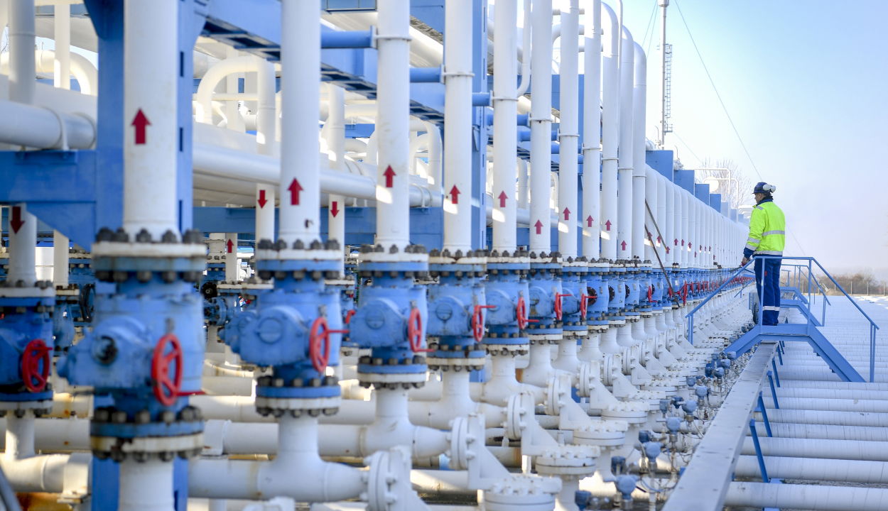 Katar felfüggeszti a cseppfolyósított földgáz előállítását, az európai gázárak 50 százalékkal megemelkedtek