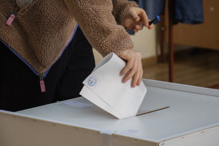 Szombaton kezdődik a kampány, az AEP tisztességes kampányolásra szólít fel