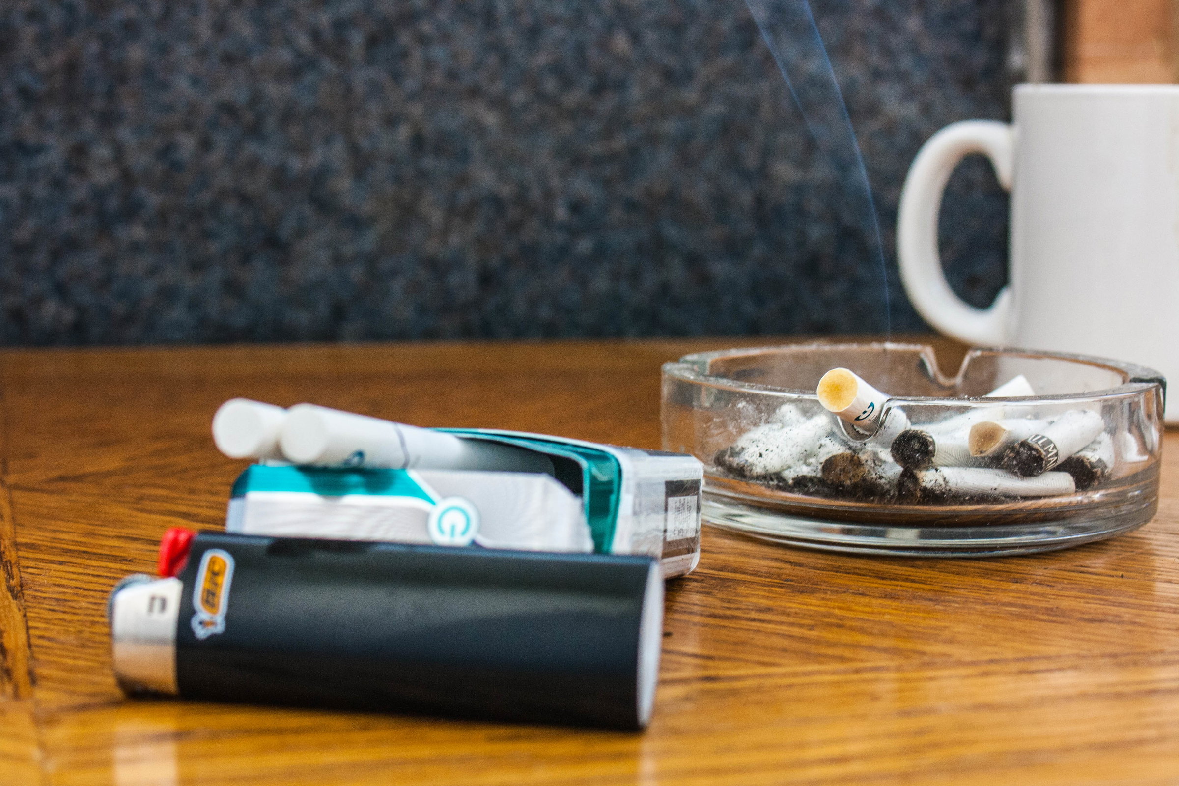 Megtiltanák a kiskorúaknak a dohányzást és bármilyen nikotintartalmú termék használatát