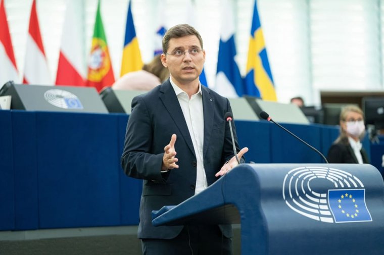 Kevesebb uniós pénz juthat Romániának: utak, iskolák és kórházak finanszírozása is a tét
