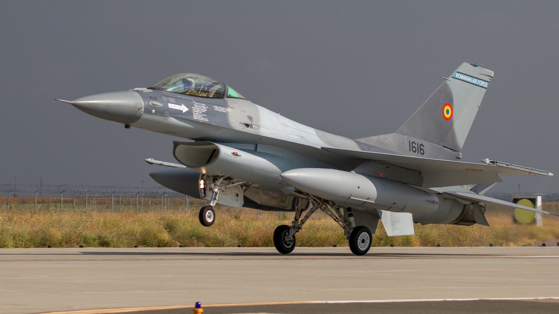 Románia légterében lőtt le egy drónt egy F-16-os vadászgép