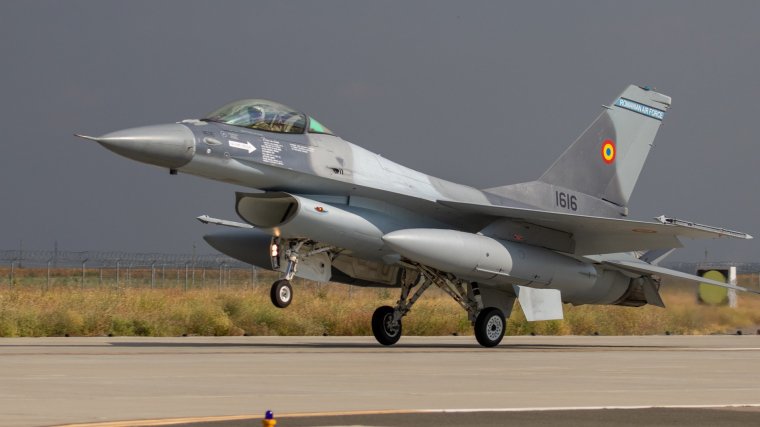Románia légterében lőtt le egy drónt egy F-16-os vadászgép