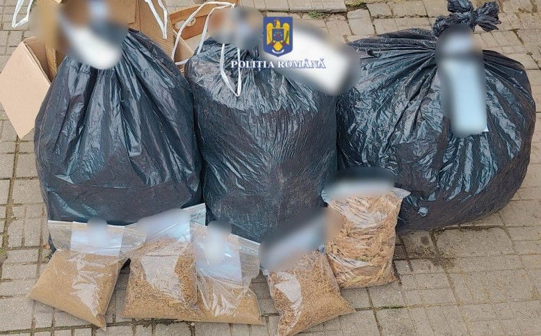 Nyugdíjas dohánycsempész: több mint 10 kilónyit találtak a csomagtartójában