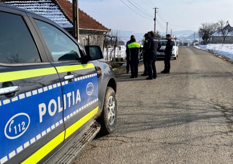 Kiskutyákat ölt meg egy ökrösi asszony