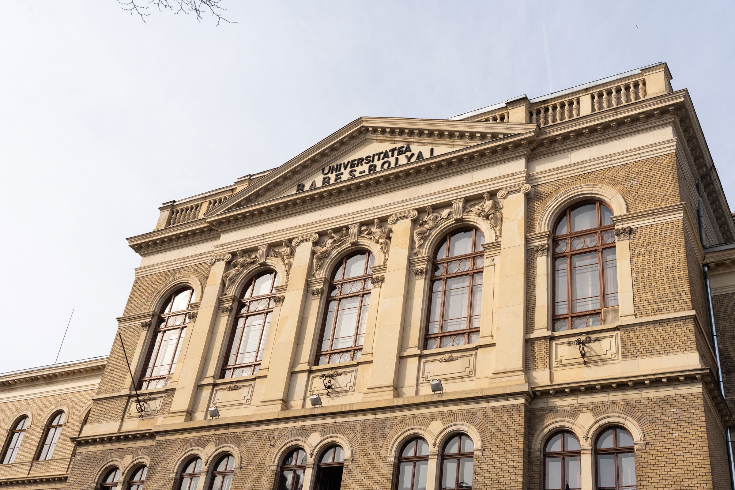 Miért közömbösek a fiatalok a választások iránt? – Konferenciát szerveznek Kolozsváron