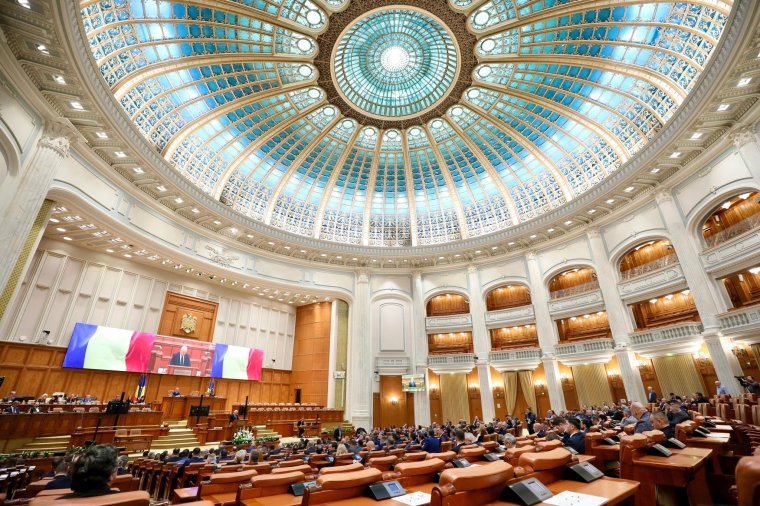 Elbukott a kormány elleni bizalmatlansági indítvány