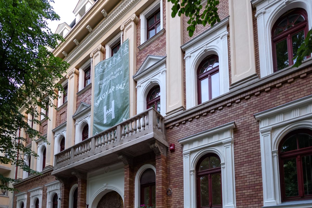 Támogatáspolitika: párbeszédet és jó együttműködést remél Tamás Péter tiszteletbeli konzul az új magyar kormánnyal
