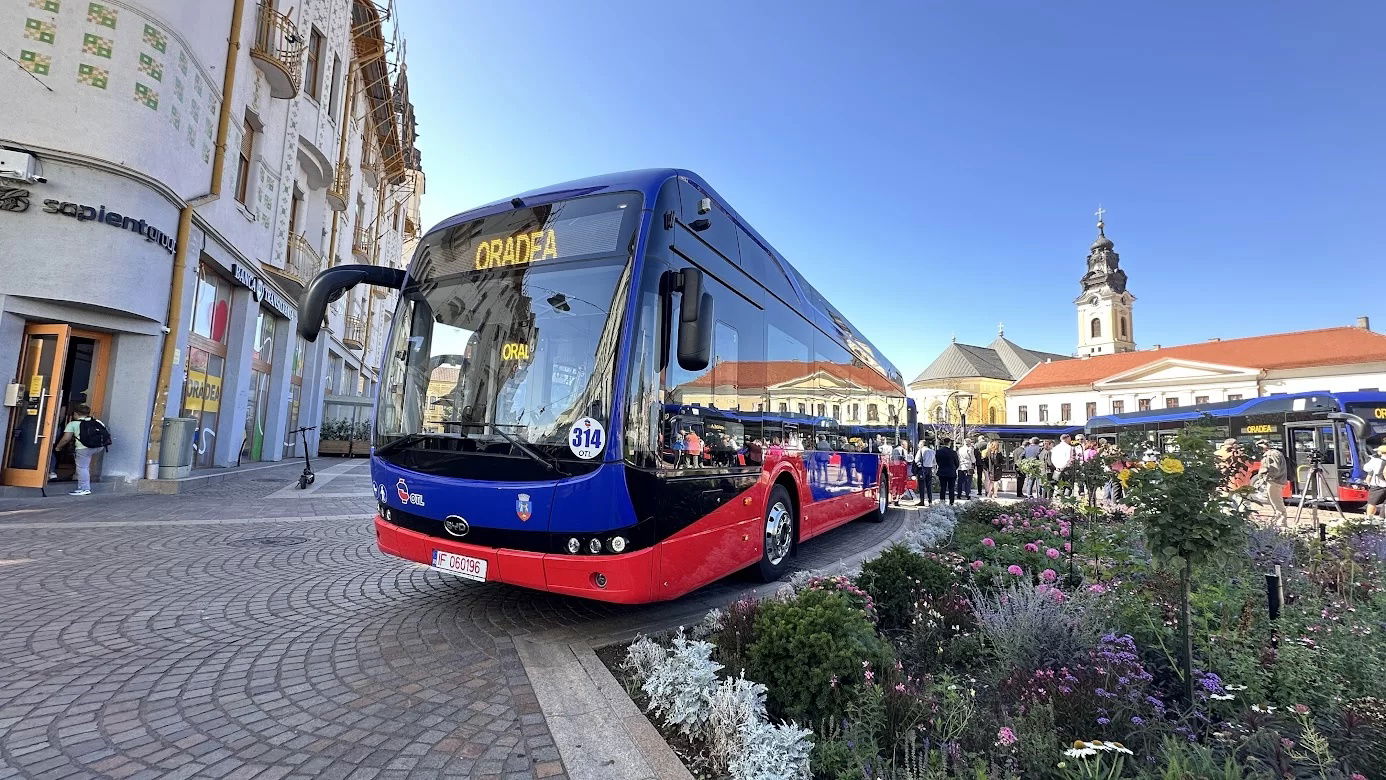 Forgalomba álltak a kínai elektromos buszok