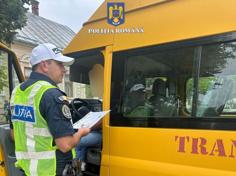 Iskolabuszt ittasan vezető férfit füleltek le a rendőrök