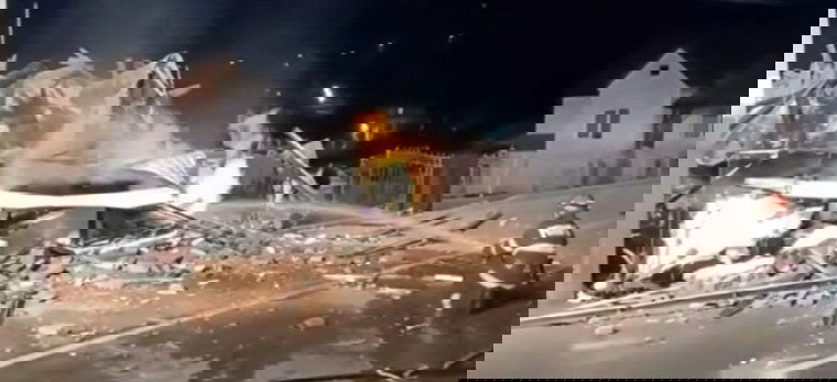 Kolozs megye: felrobbant egy lakóház Désen,  a romok alatt egy férfi holttestét találták meg