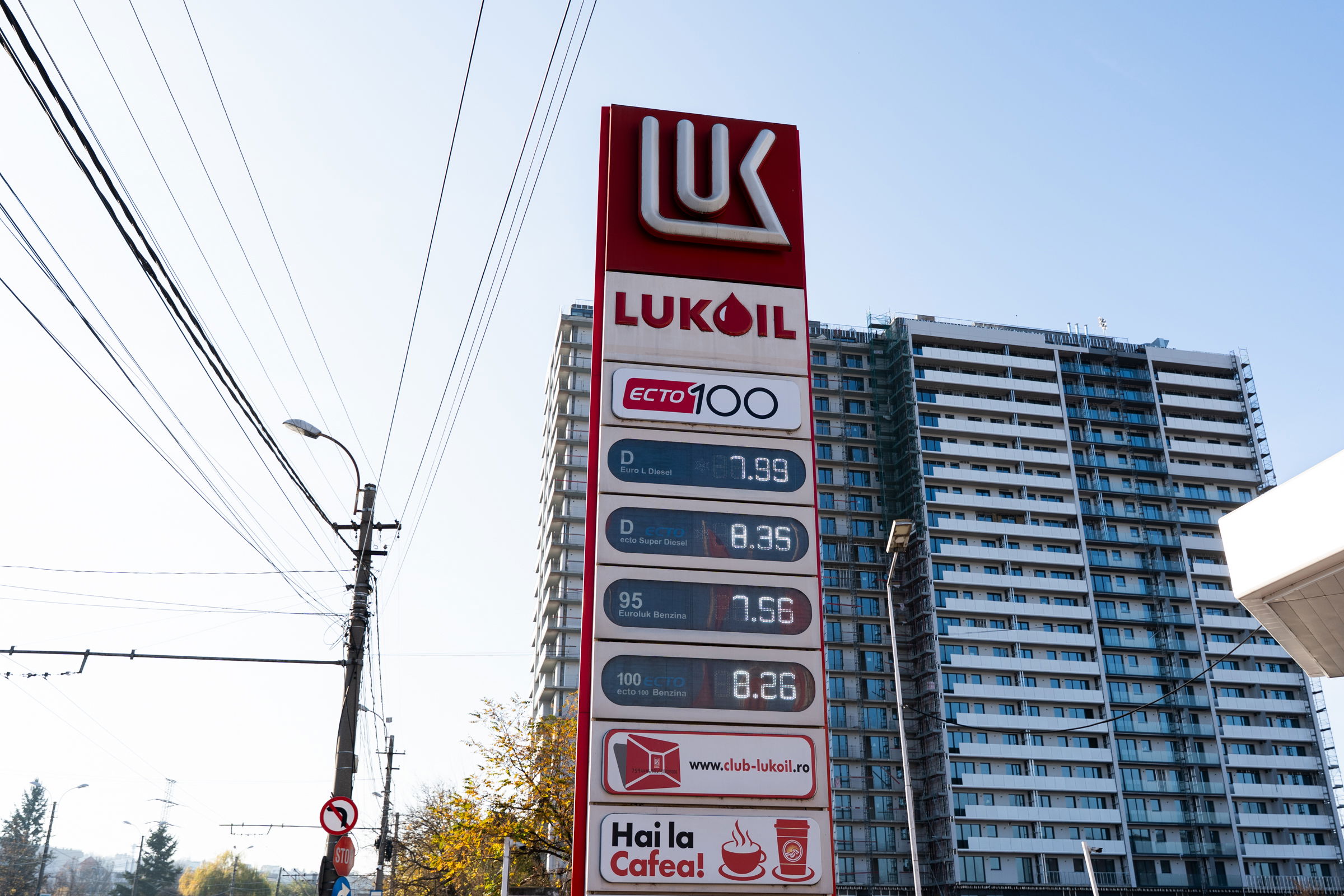 Lukoil: Románia azt ígéri, hogy betartja az amerikai szankciókat, bár emiatt nehéz helyzetbe kerül