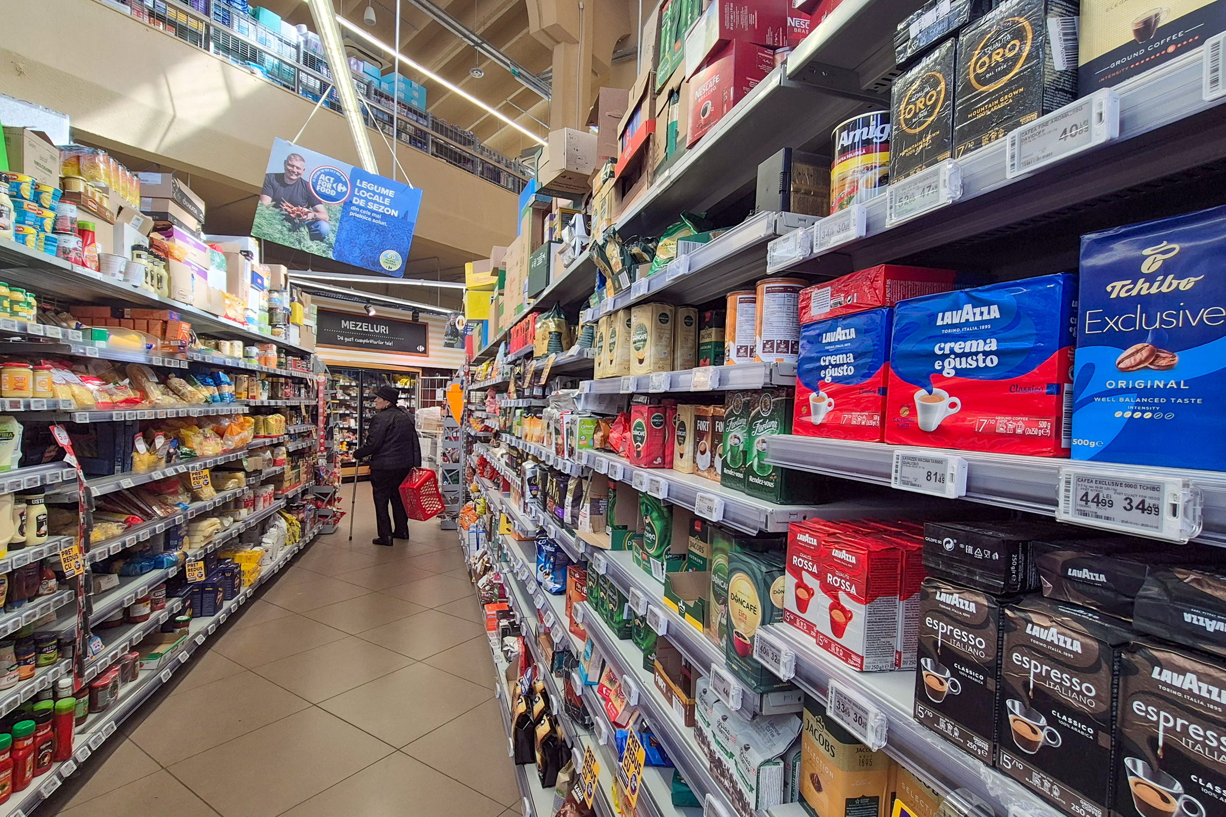 Közel 18 millió lejre büntetett az adóhatóság az alapélelmiszerek árréskorlátozásának megsértése miatt