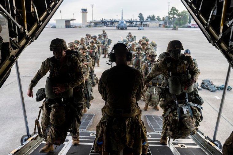 Az amerikai katonák maradnak Romániában, de változni fog a váltásuk rendszere