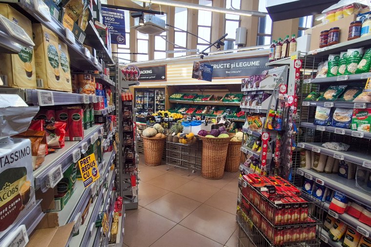 Fizetés nélkül surrant ki két férfi az üzletből, nem jutottak messzire