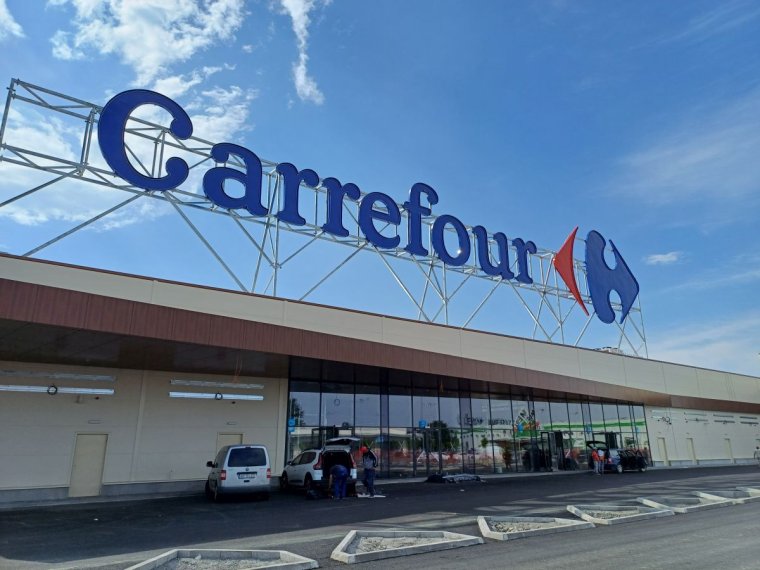 Lezárult a Carrefour romániai üzletágának eladása