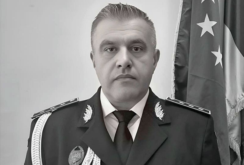 Holtan találták irodájában a rendőrfőnököt